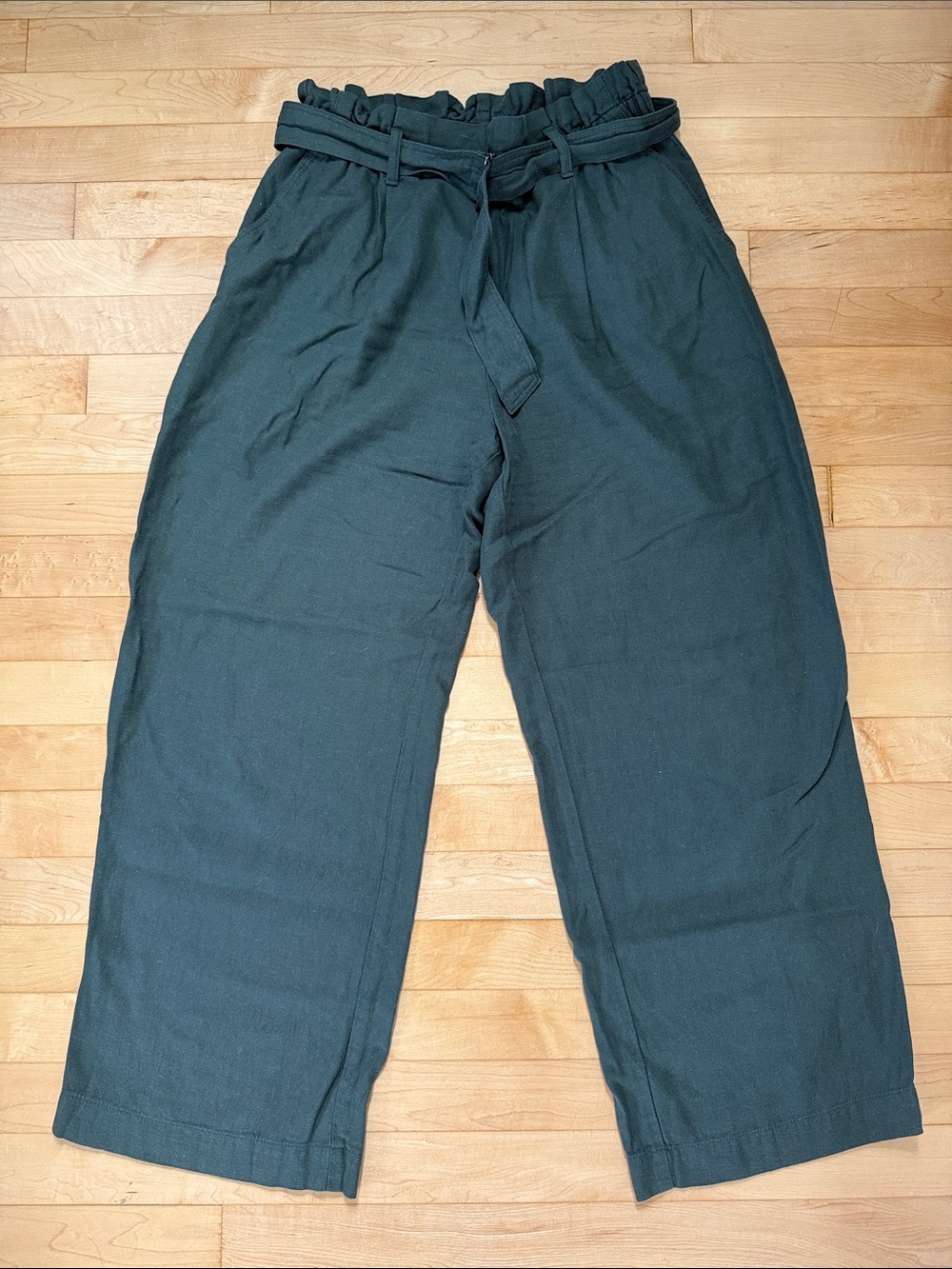 Uniqlo High-Waist Wide Leg Linen Blend Trousers with Self-Tie Belt - Women’s